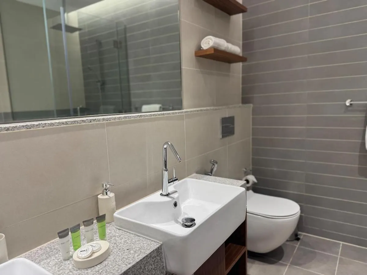 Ashri Luxe Apt, With Dubai Frame Only 5 Mins Downtown Dubai Near Metro