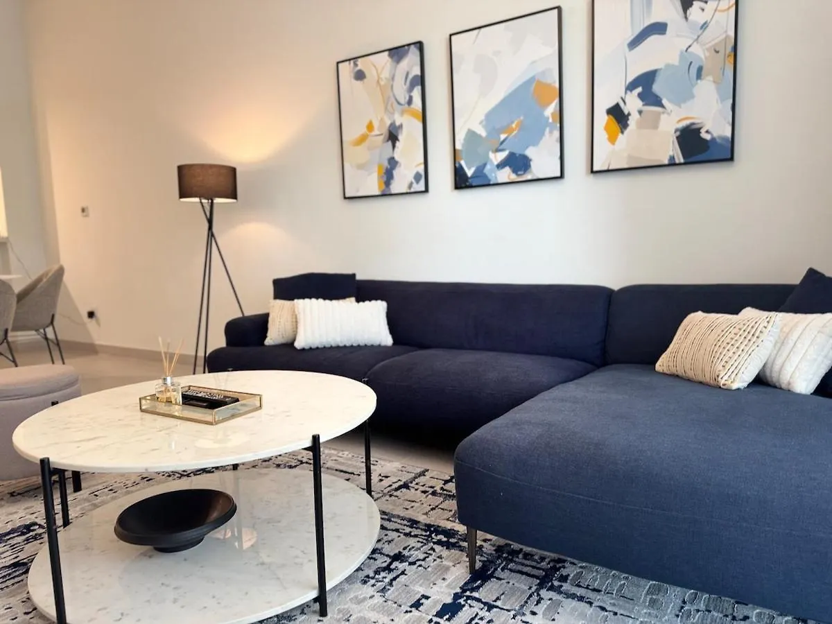 Ashri Luxe Apt, With Dubai Frame Only 5 Mins Downtown Dubai Near Metro Apartment