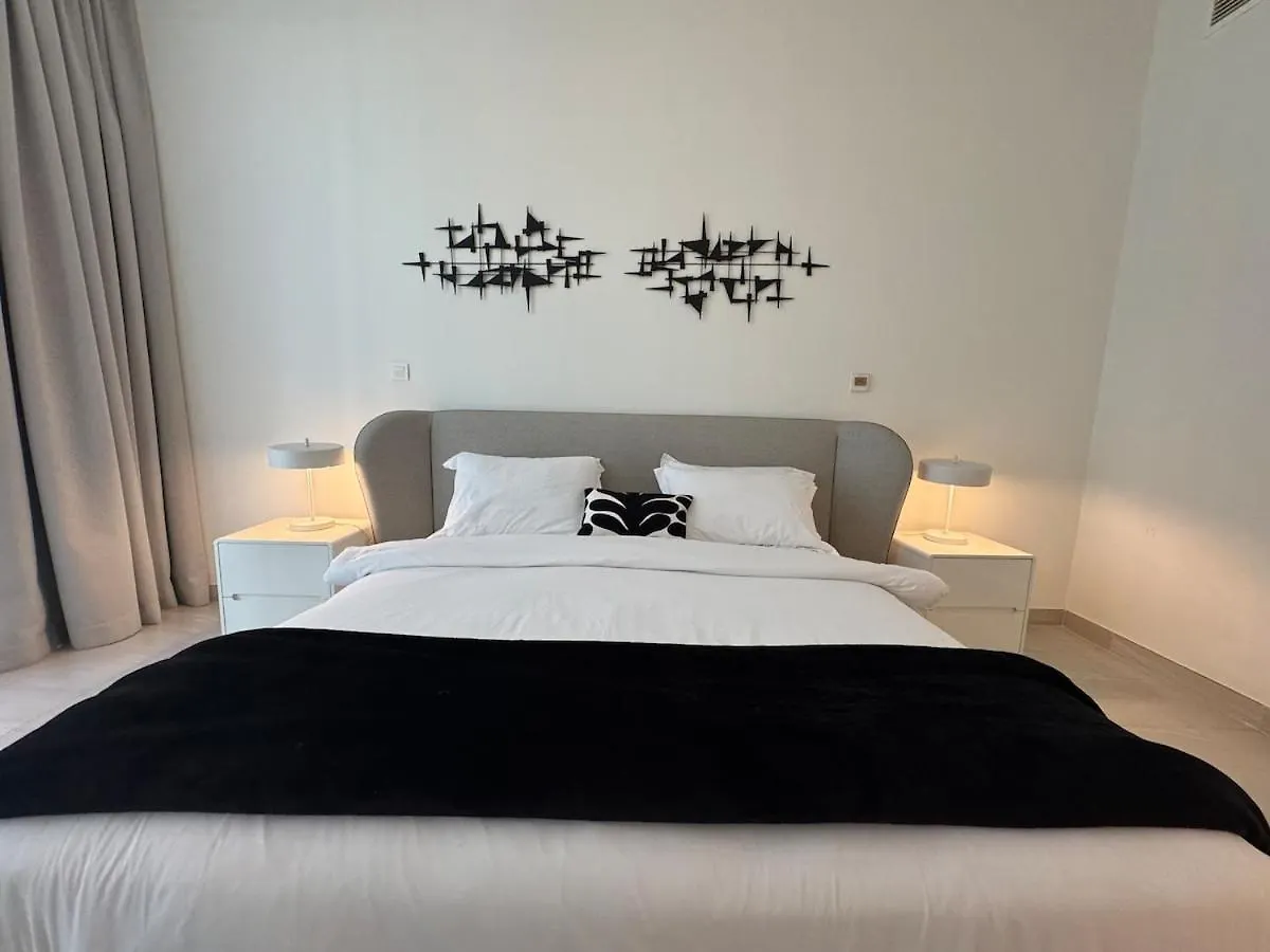 Ashri Luxe Apt, With Dubai Frame Only 5 Mins Downtown Dubai Near Metro